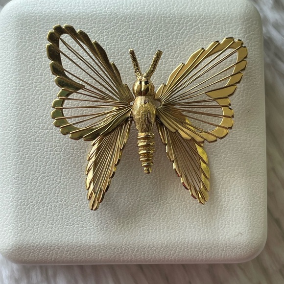 Vintage Monet brooch - Picture 5 of 7